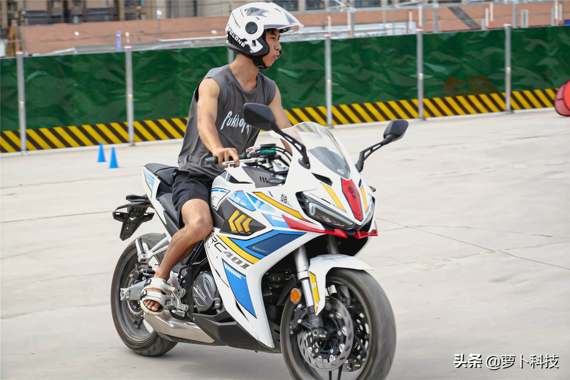 赛科龙rc401跟钱江赛400哪个好,赛400和赛科龙rc401谁更值得入手