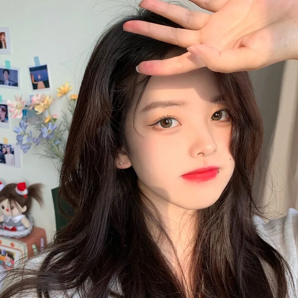 爱笑的女孩头像真人高清图,卡通女士大气优雅唯美头像壁纸