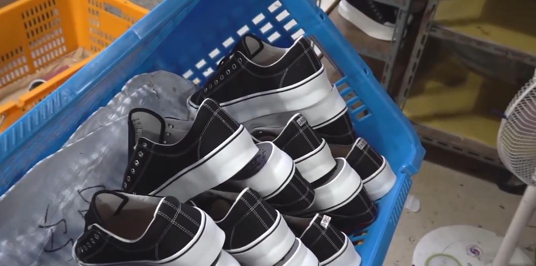 韩国说他们制造业不是不给力，这个帆布鞋，质量不会输给中国制造