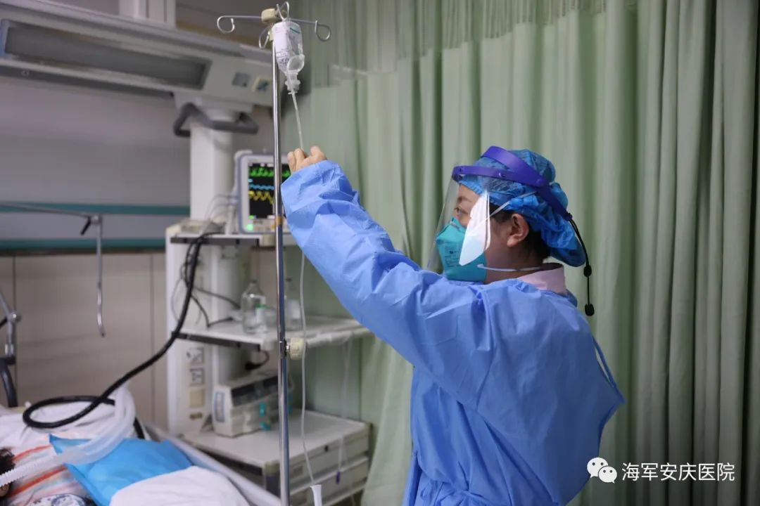 坚守重症监护,坚守岗位奋战抗疫急救第一线