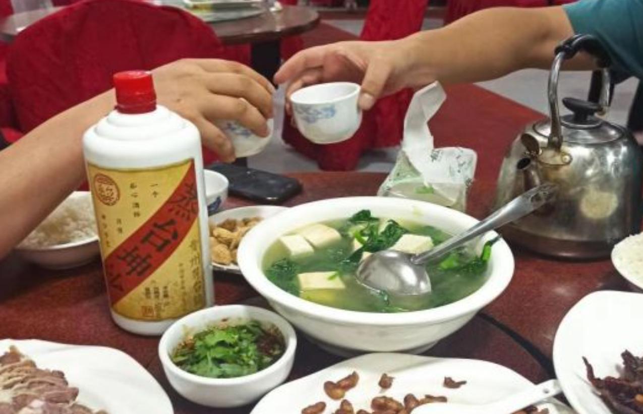 安徽高僧手抄经书卖50万，出门开奥迪，11年被捕牵出17年前灭门案