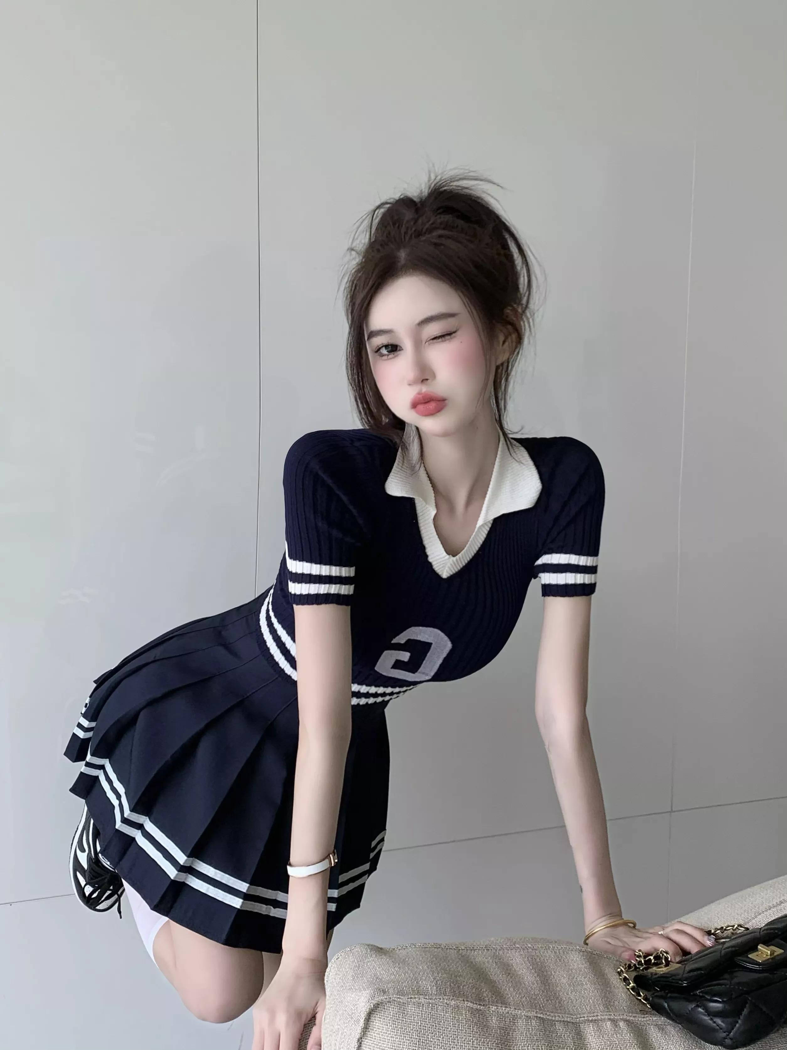 足球宝贝服装最新款,足球宝贝服装黑色袜子