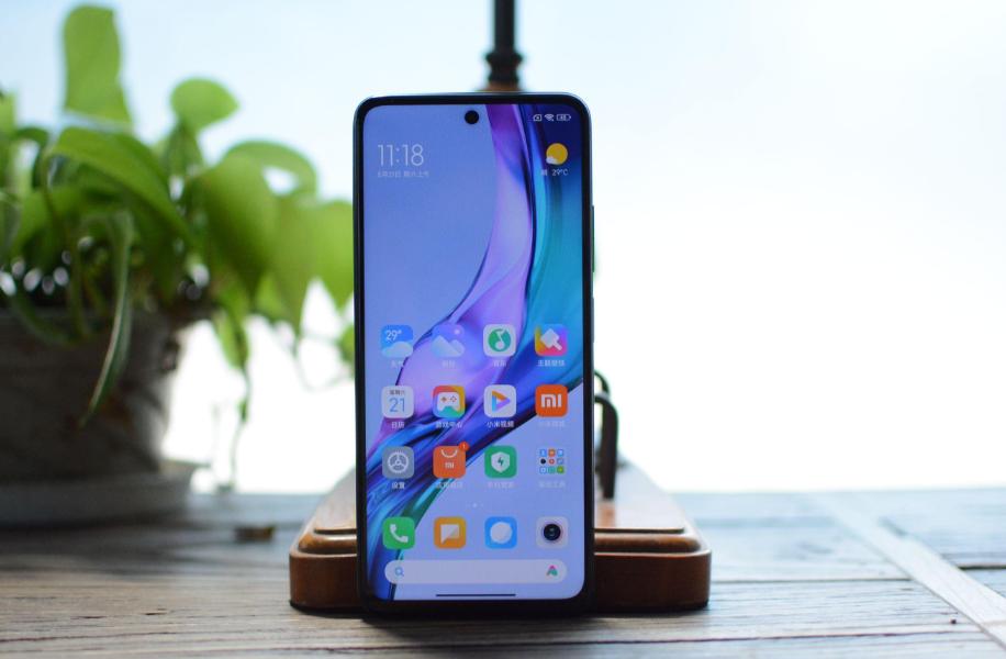 1500元左右的手机哪几款性价比高,预算1000左右可以入手哪几款手机