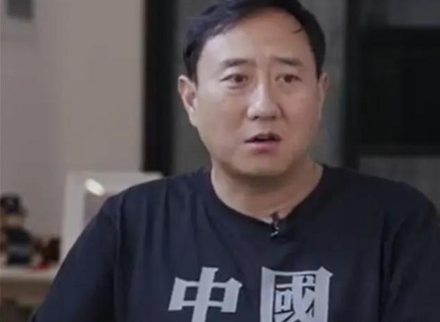 网红交警谭乔名场面,拯救无数司机的“网红交警”谭乔