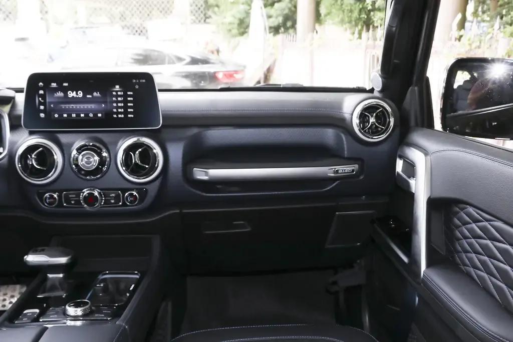 2023款北京越野bj40二手车价格,2024款全新北京bj40上市了吗