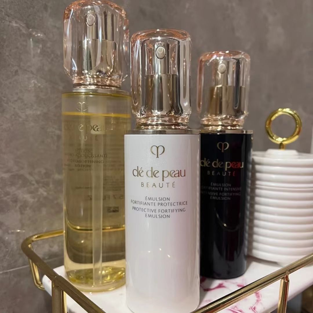 美白保湿提亮哪款品牌水乳好用,大牌水乳功效介绍