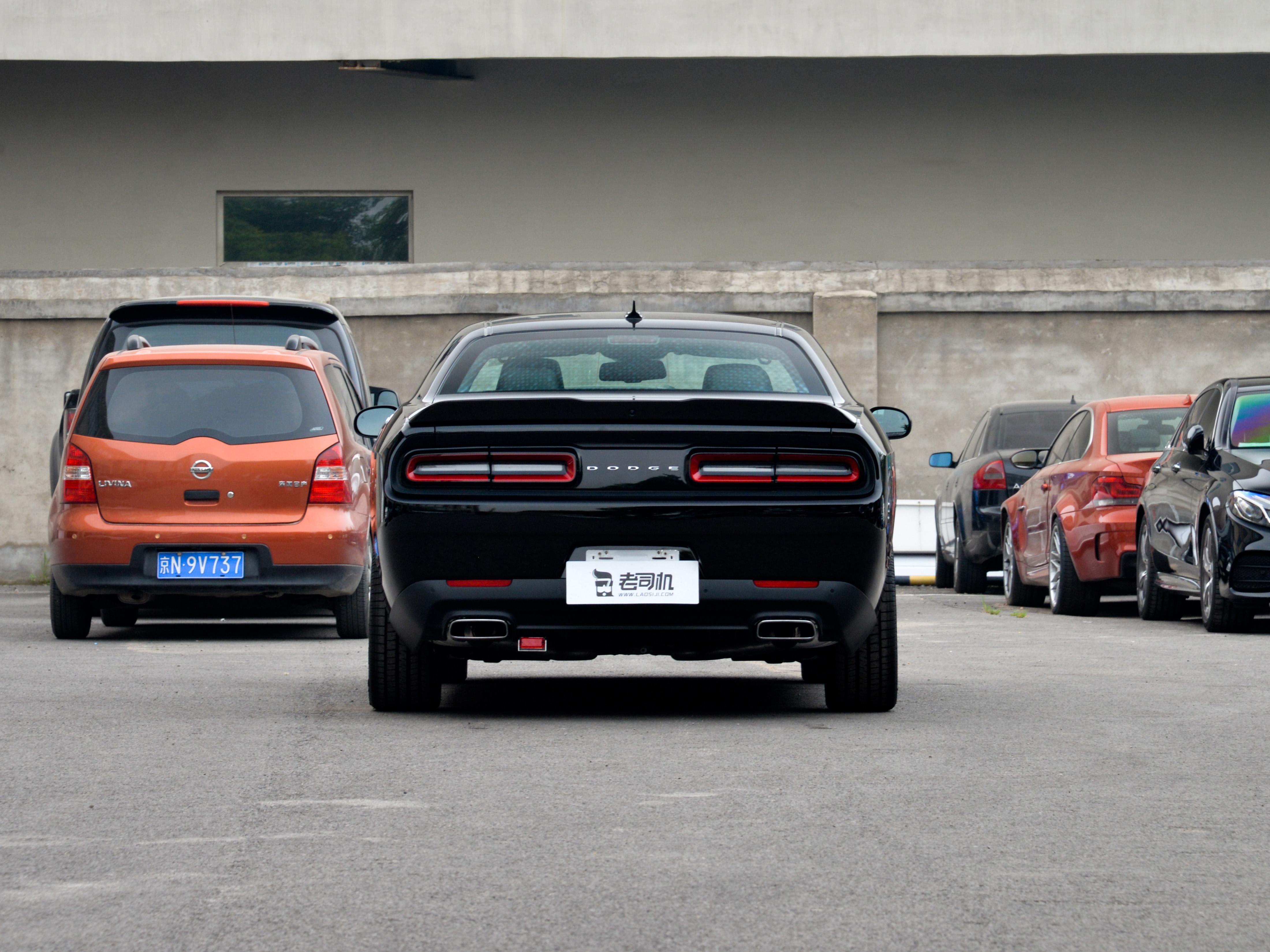 2018款道奇挑战者3.6车身参数,下一代道奇挑战者v63.0