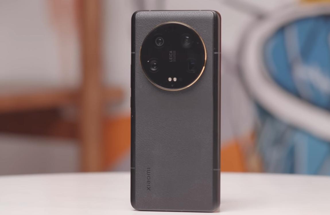 小米13和苹果14promax选哪个,相差1000元买小米13还是14