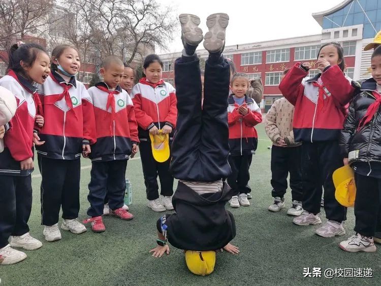 石嘴山市第12小学足球队,石嘴山市第二小学足球比赛