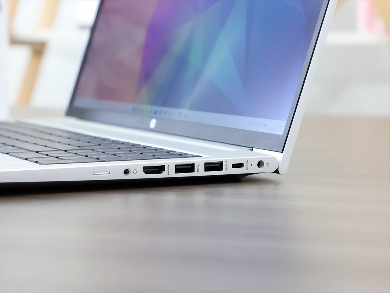 轻薄本办公本推荐2022年排行榜,2022年新款轻薄本配置该怎么选