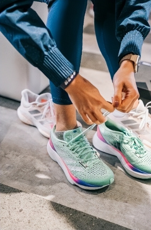 adizerosl最新款,adizero系列推出多款新跑鞋