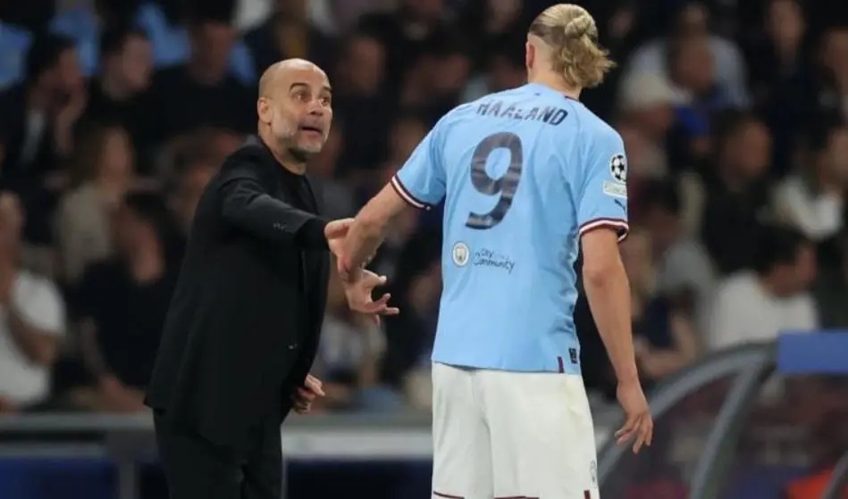 曼城登顶英超积分榜瓜迪奥拉反应,瓜帅曼城的欧冠之路