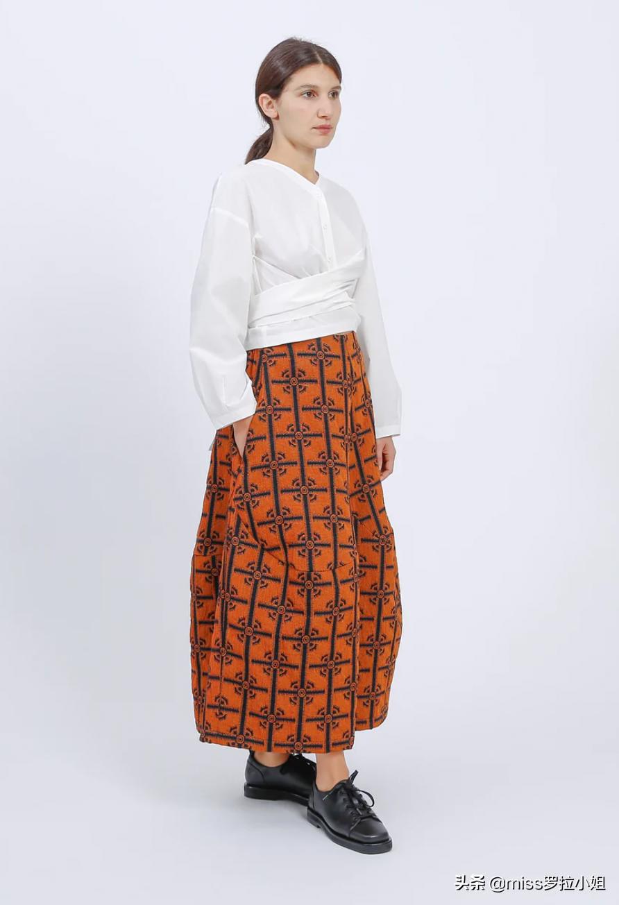 袁咏仪买名牌包包,袁咏仪同款小包