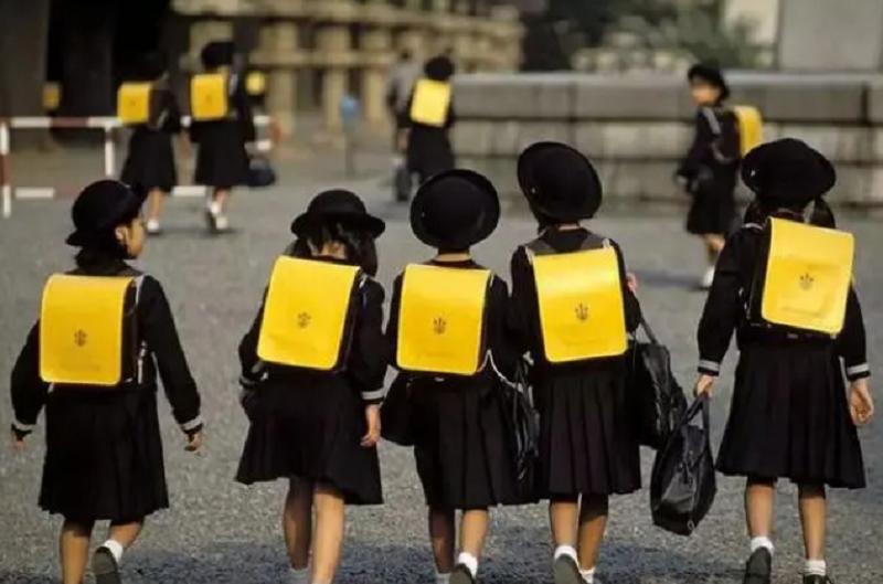 日本人迁移到中国哪里建学校,日本转校生来中国上学