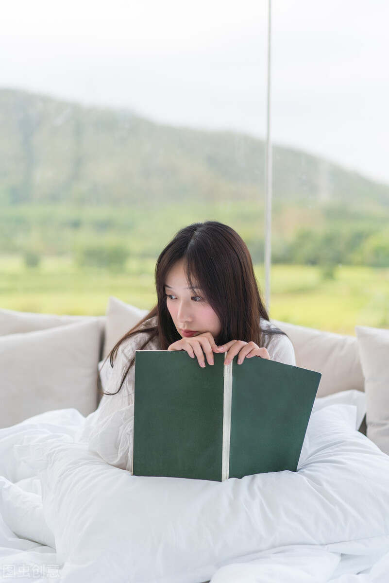 丁香花又开王可儿演唱完整版,丁香花似乎开得格外茂盛