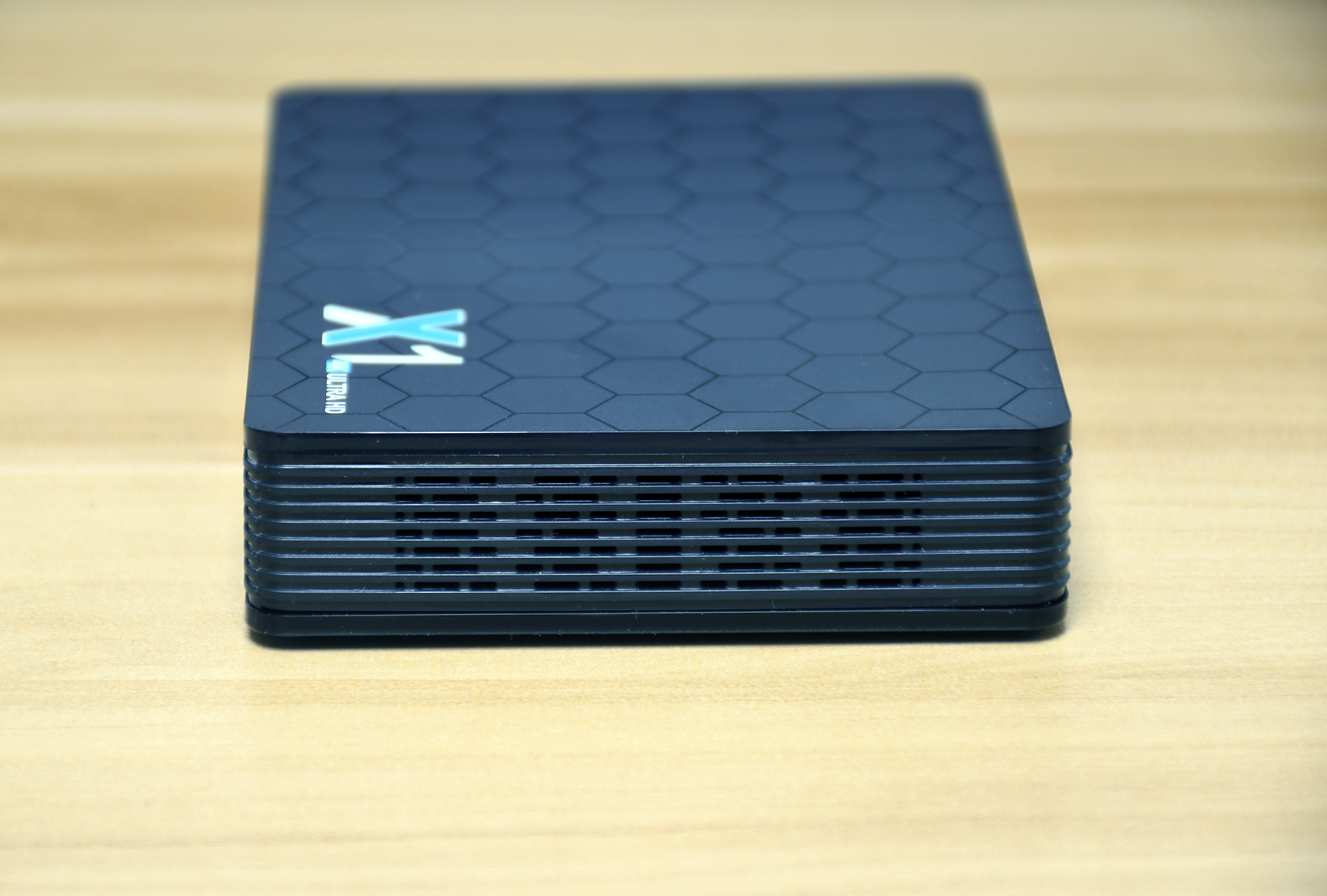 电视盒子能解决电视卡顿问题吗,智能电视卡顿需要装个电视盒子吗