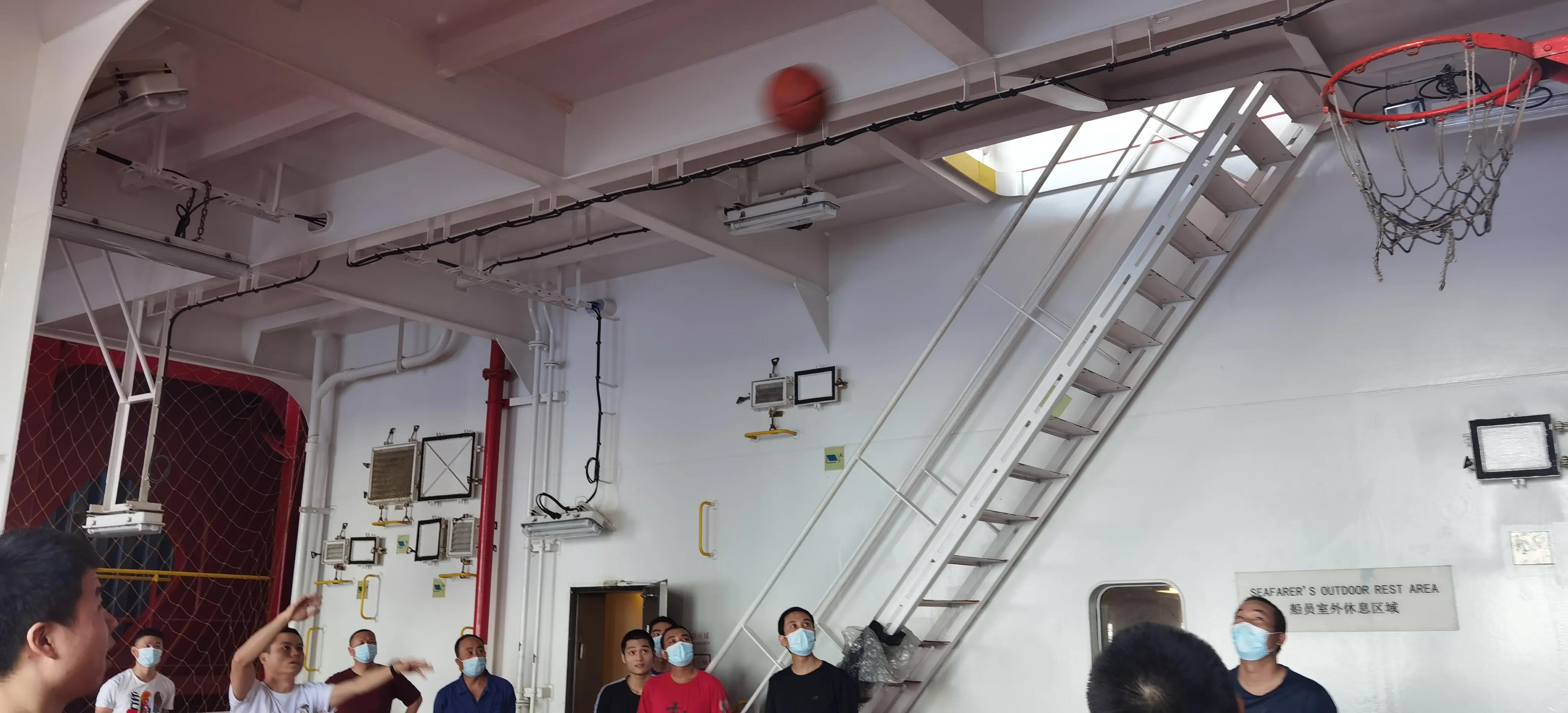 船员的惬意生活,船员寂寞