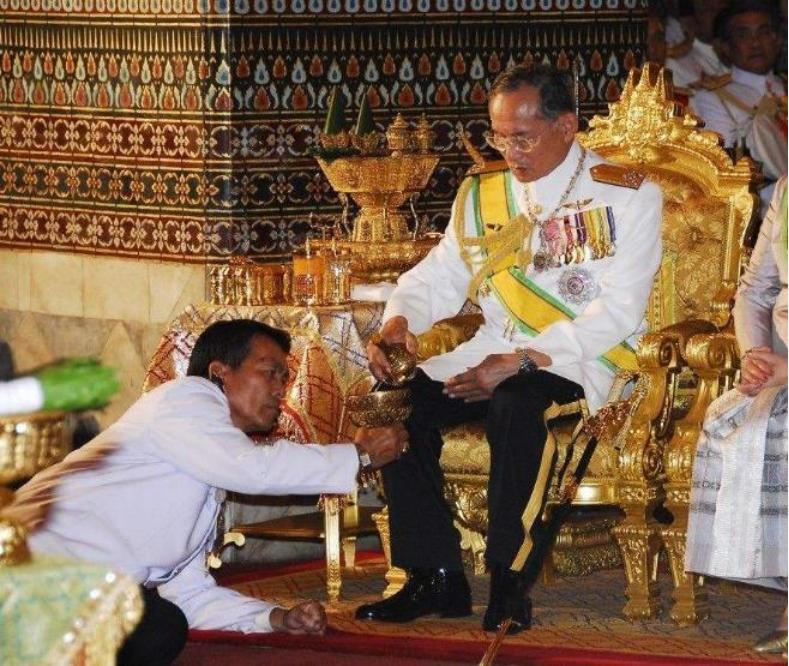 泰国王室“十世而亡”的诅咒,泰国王室的诅咒十世而亡