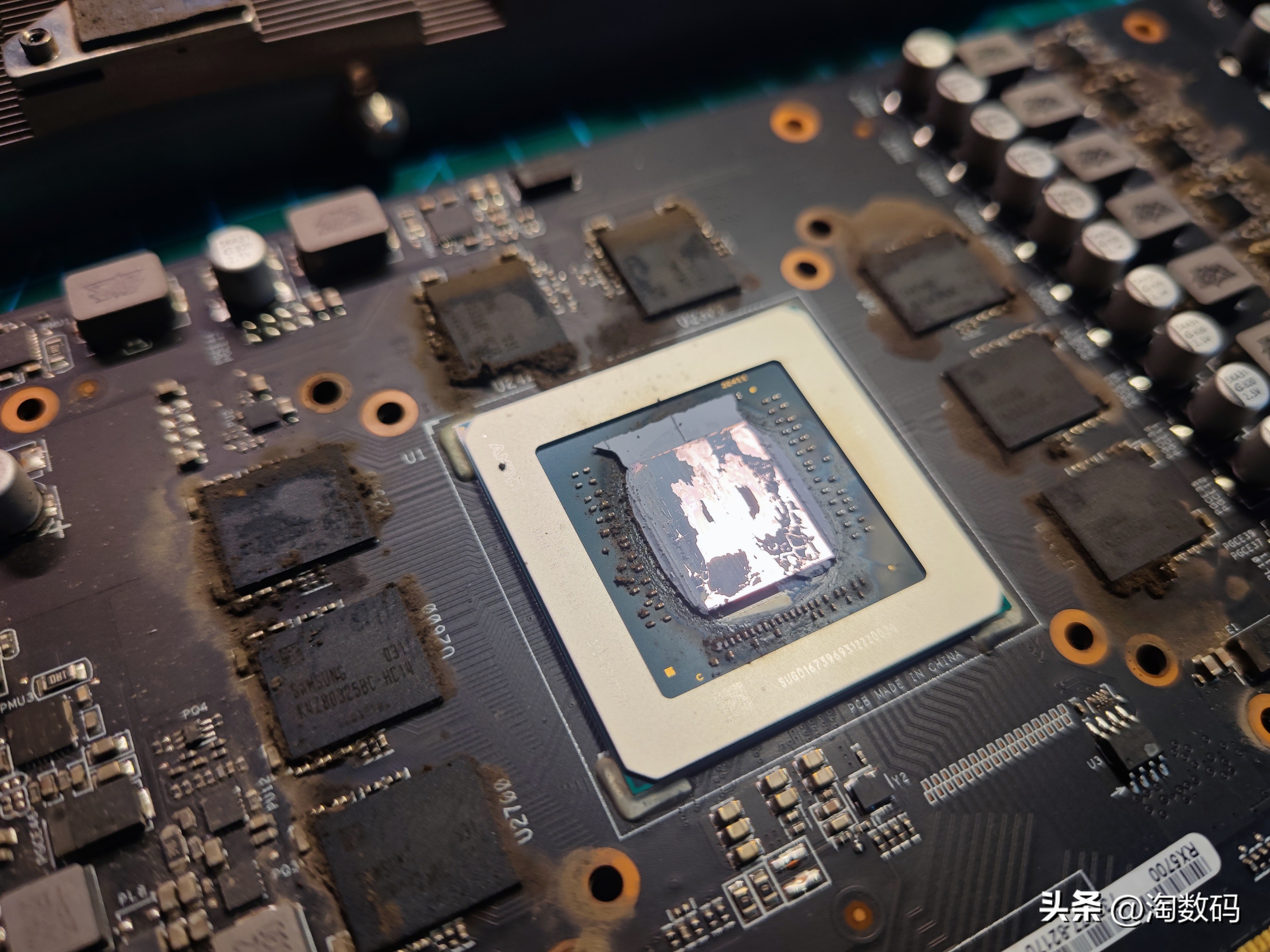 头铁矿卡配矿电:¥666块华硕RX5700+¥109块鑫谷金牌1250W装个机