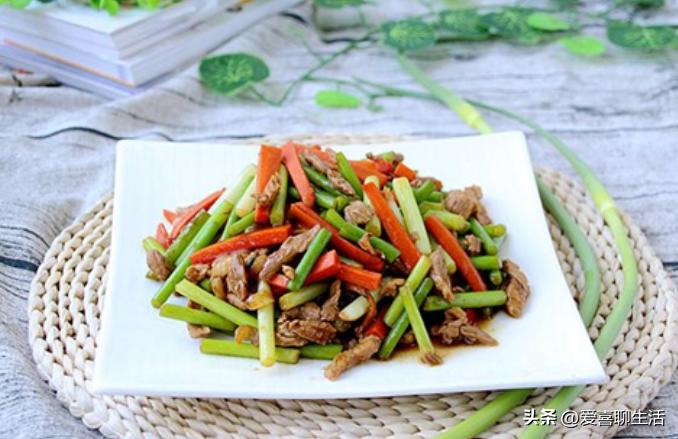 眼睛干涩要吃什么食物比较好,专业保护眼睛干涩的神奇食物