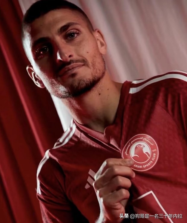 足球世界与对手赛跑,足球世界战争