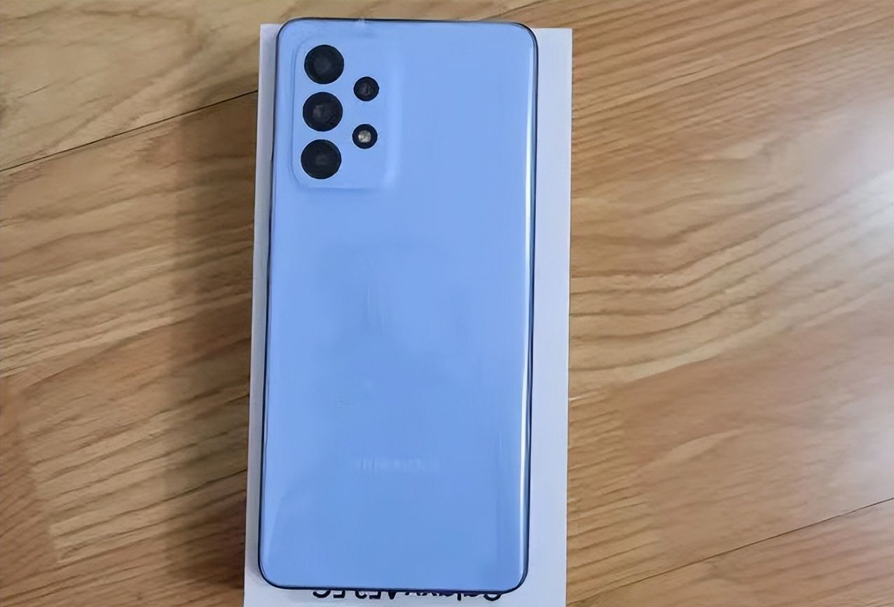 三星低价小屏旗舰,三星新机上市120hz屏仅2999元起