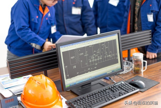 南京大学和华科计算机专业比较,电子科技大学和北京大学哪个好