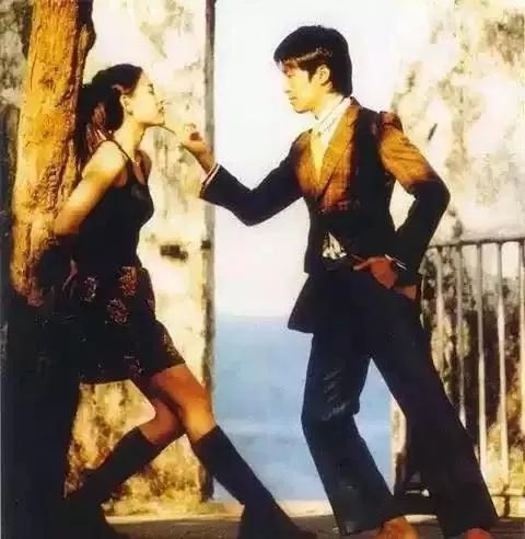 闺蜜cp头像二人一起,既是闺蜜头像又是情侣头像可保存