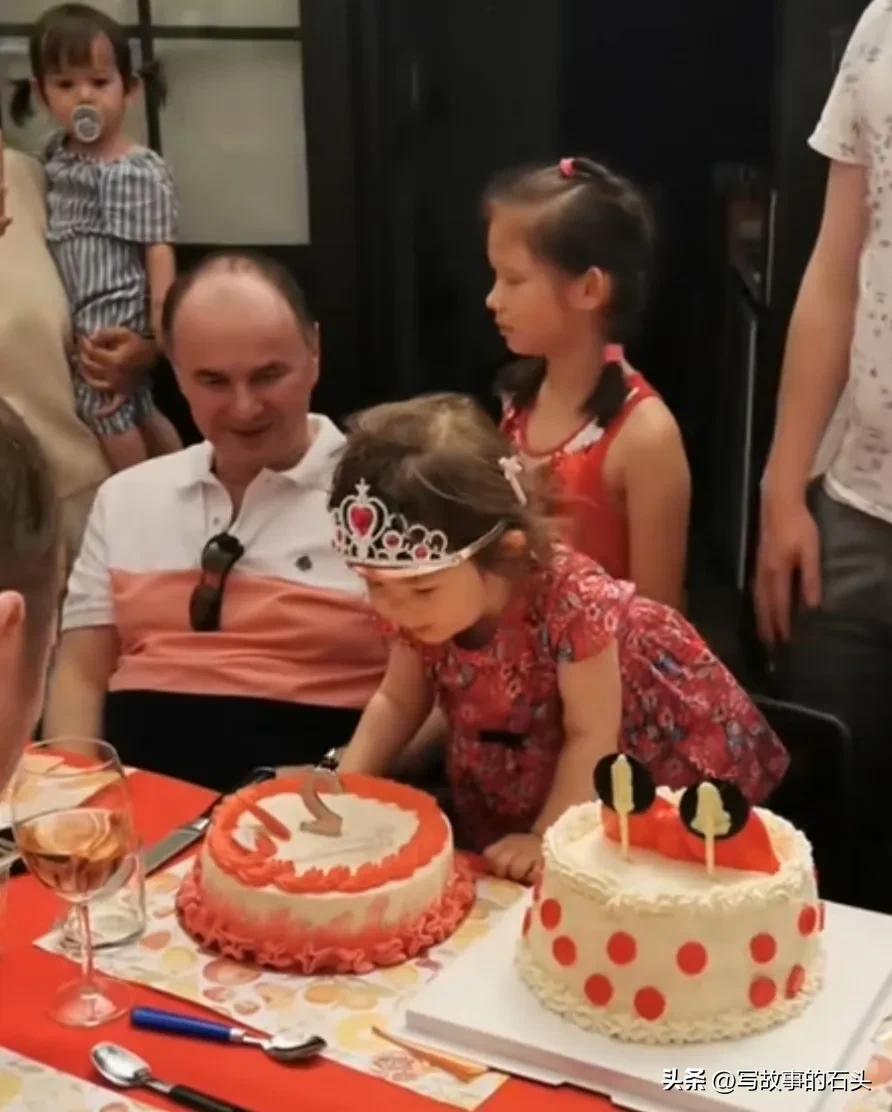 山东姑娘远嫁比利时生两个孩子,山东妞远嫁德国比利时