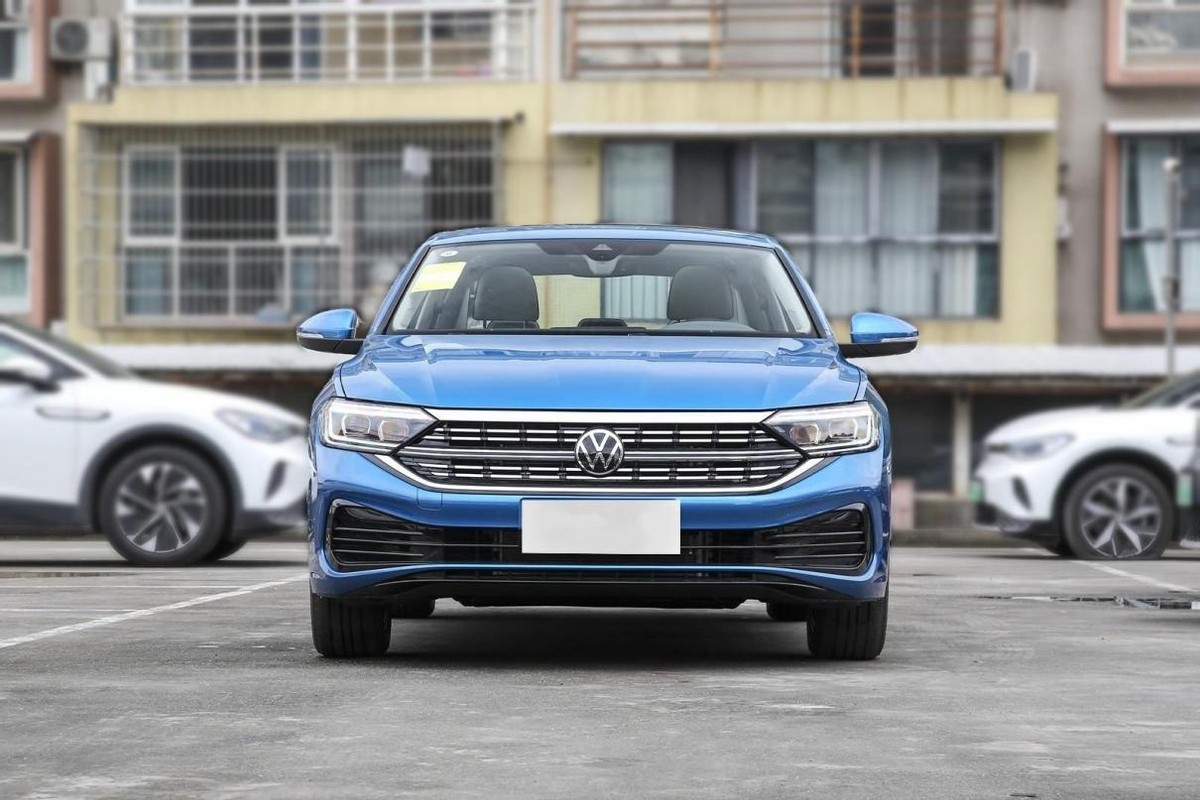 日产轩逸1.6和大众宝来1.5哪个好,开过轩逸再开大众感受