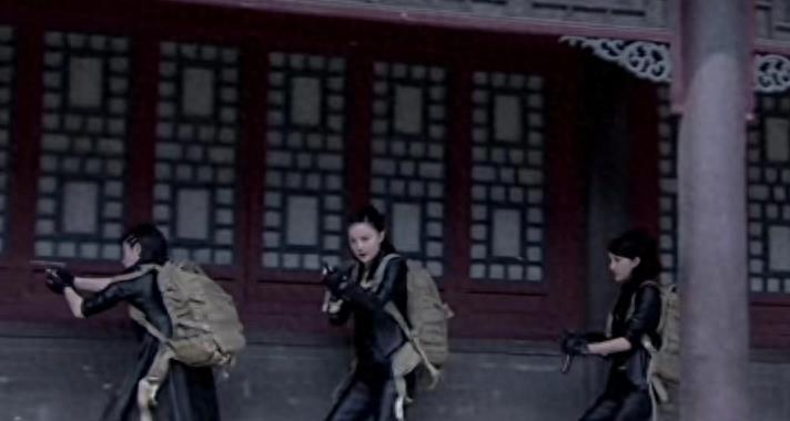 手撕*袜丝**，筷子夹胸，辣眼睛场景难忍受