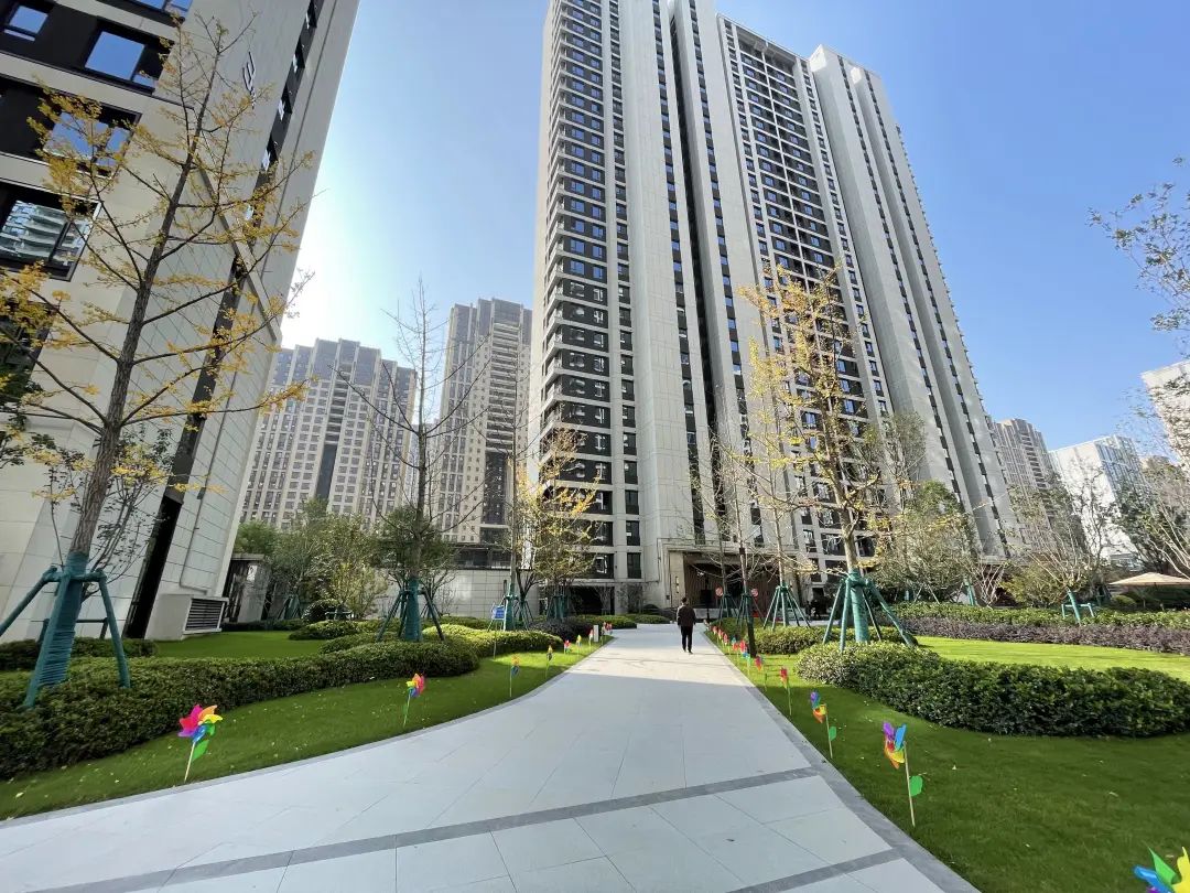 验房金地如期交付,金地2025年交房靠谱吗