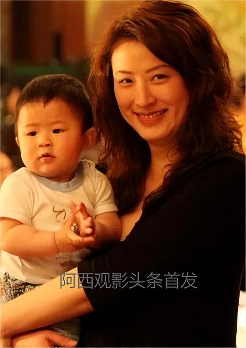 名模陈坚红简历,陈坚红名模出身