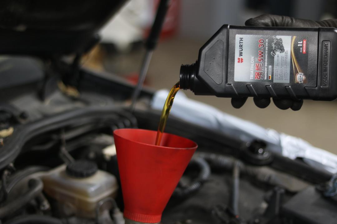 搞了辆“破烂不堪”05年凌志LS430，进厂翻新重造，复活又变新车