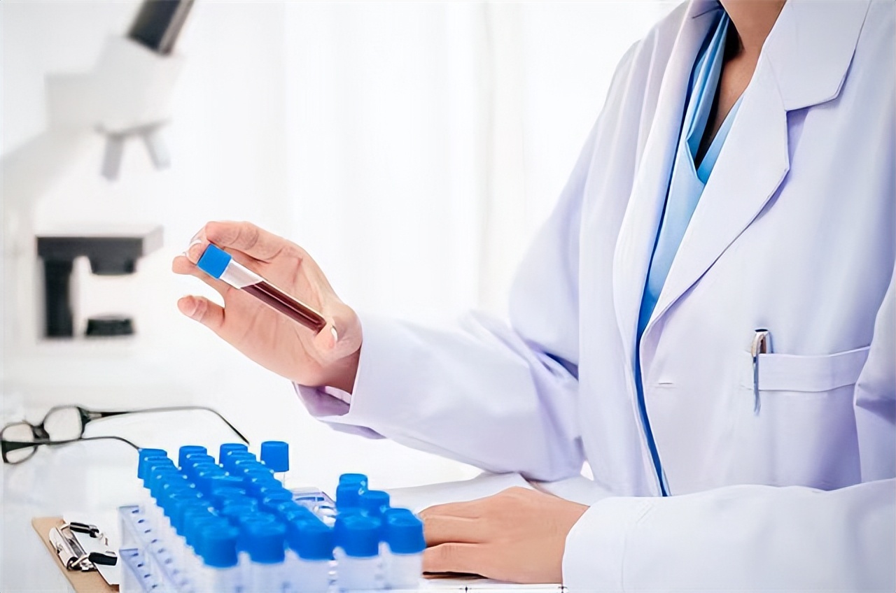 谷丙转氨酶高出多少是肝癌,谷丙转氨酶400谷草200会是肝癌吗