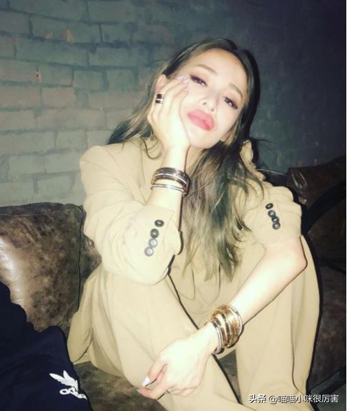 萧亚轩潇洒小姐mtv封神榜演唱会,萧亚轩变脸历史