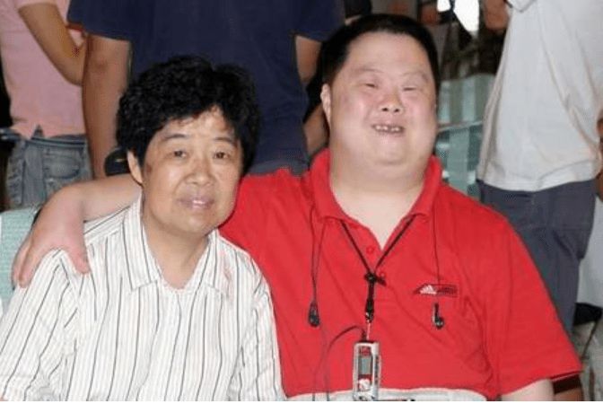 天才指挥家舟舟的40岁,舟舟的智力