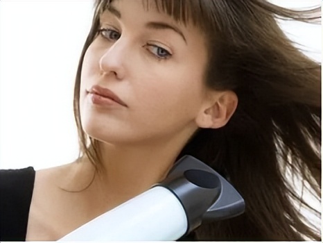 头发很软发型吹发教程,头发怎么吹才蓬松中长发