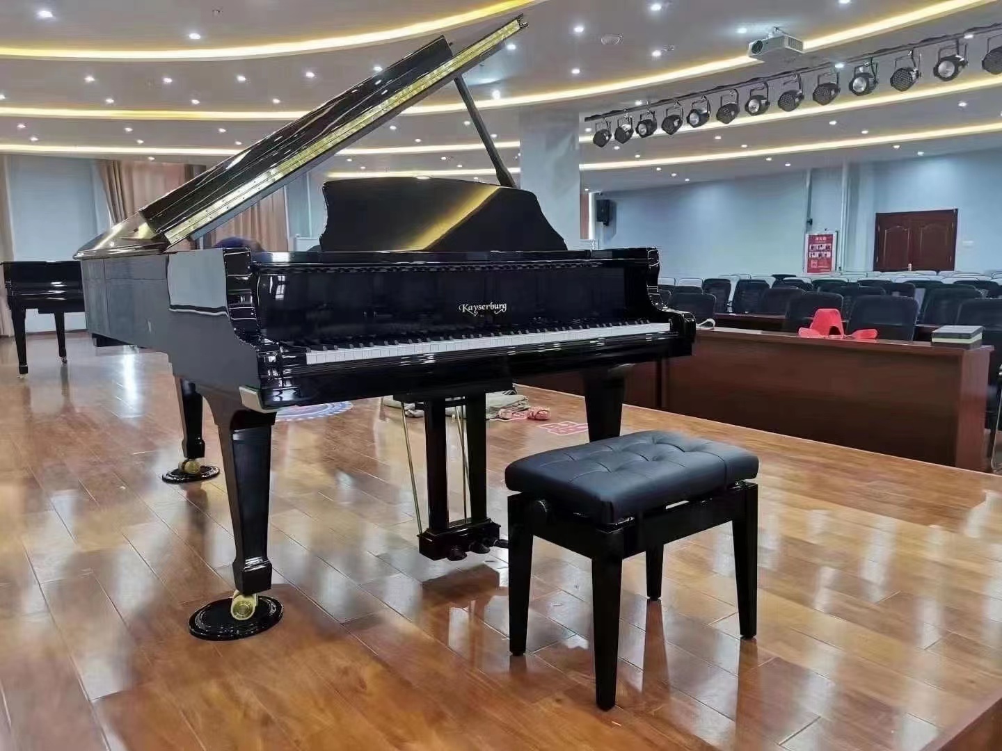 珠江钢琴恺撒堡哪款性价比高,珠江钢琴里特米勒和恺撒堡对比