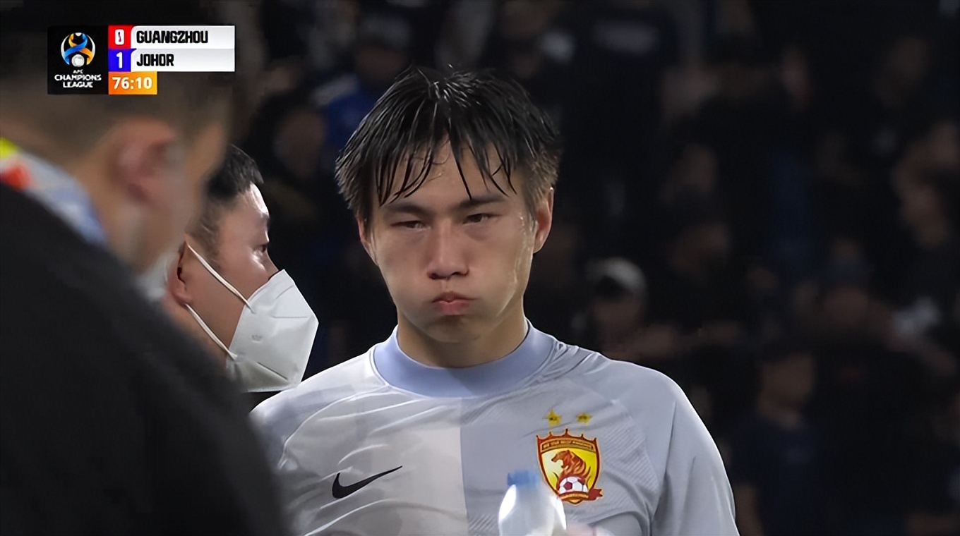 郑智留在广州队吗,郑智在广州恒大队多少年