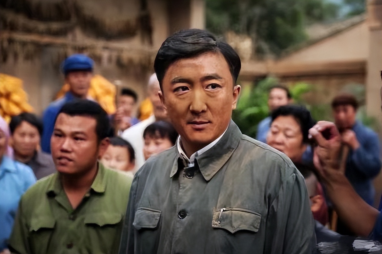 41岁男演员刘伯勋突发心梗去世,演员刘伯勋因心梗去世