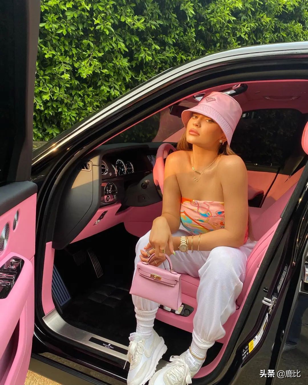 女明星一般戴哪款手表,明星戴的腕表有哪些