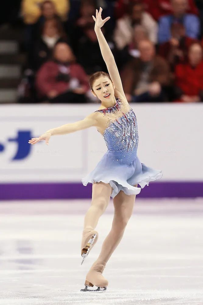 32岁韩国一姐下嫁小5岁爱豆！仙女造型惊艳网友：我的青春嫁人了