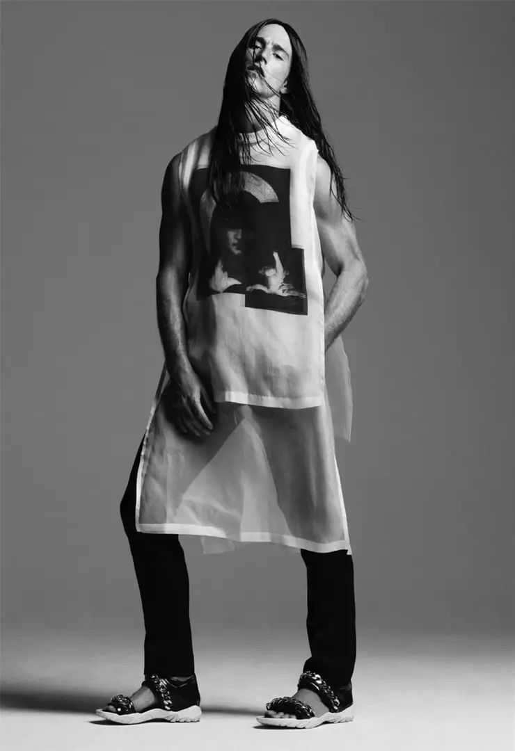 巴西男模特与女友迎接双胞胎，即将走进婚姻殿堂结婚