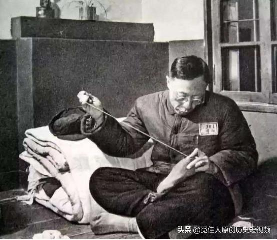 溥仪三妹流落街头靠卖香烟度日，毛主席：一定要好好照顾