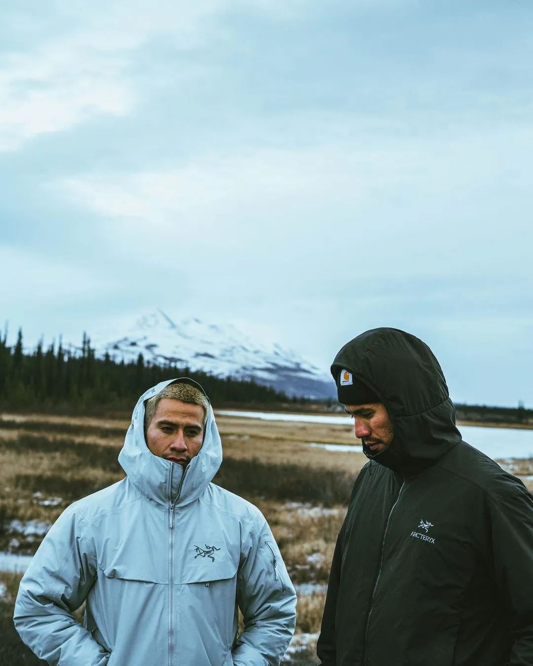 始祖鸟被安踏收了,安踏收购始祖鸟为啥没有安踏logo