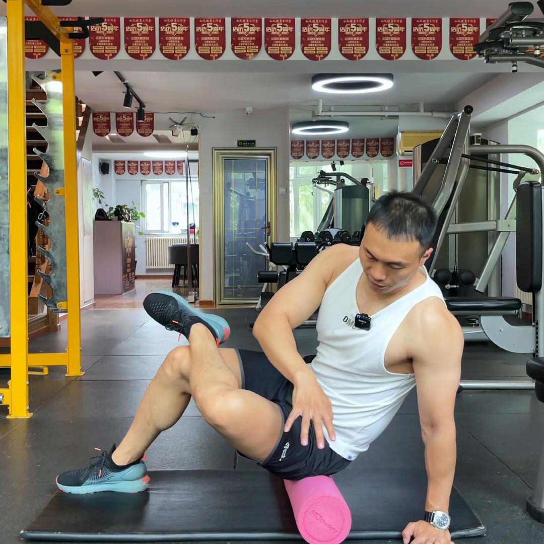 侧臀凹陷的最有效的锻炼,每天5分钟改善臀凹陷健身教学