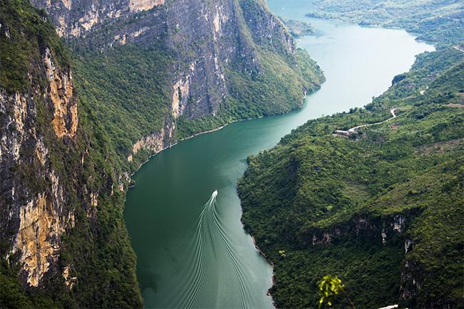 安顺旅游攻略有哪些景区值得去玩,贵州安顺旅游线路攻略最新