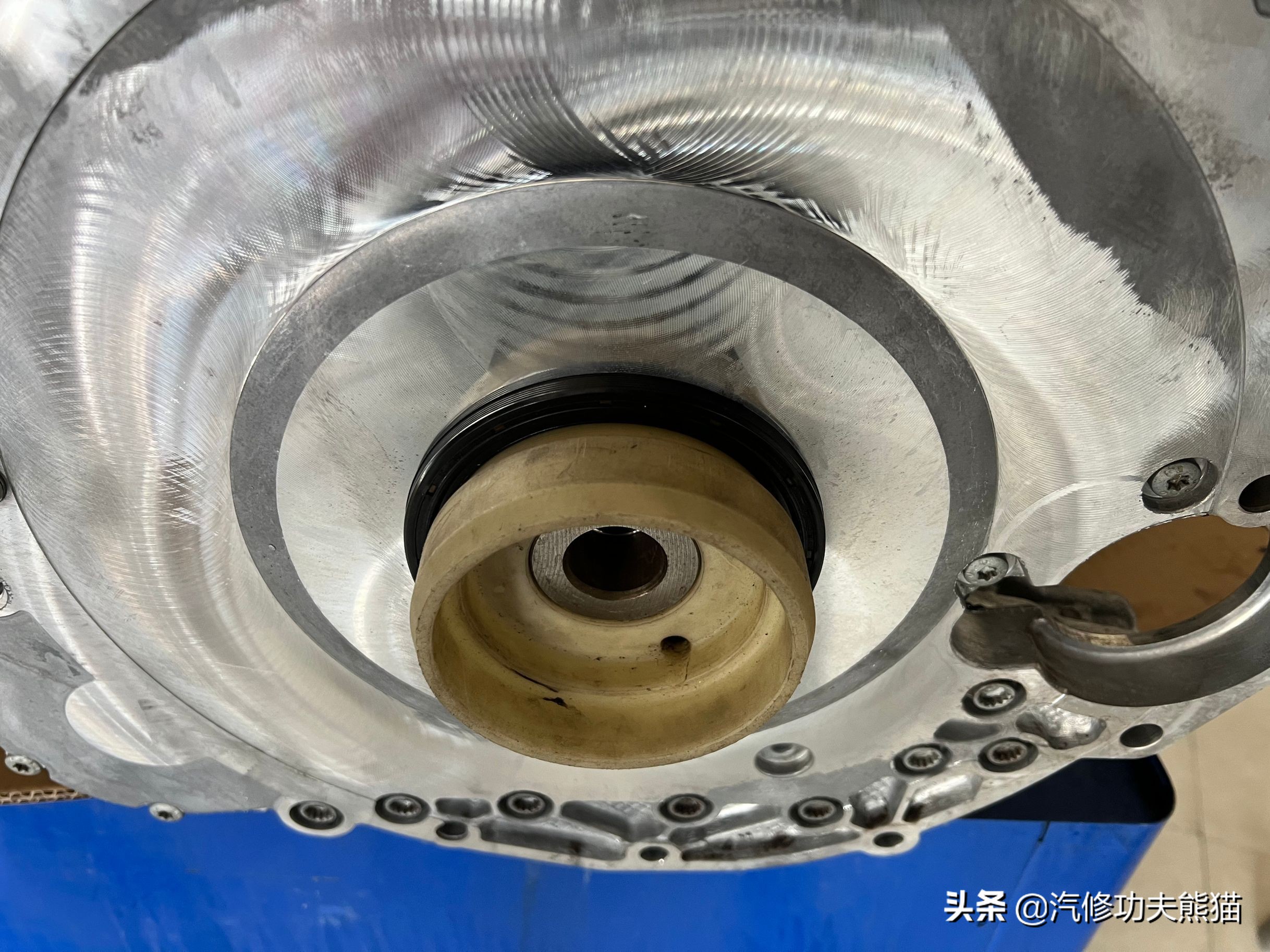 08年奥迪a6l机油压力不足,10年奥迪a6l2.8烧机油严重