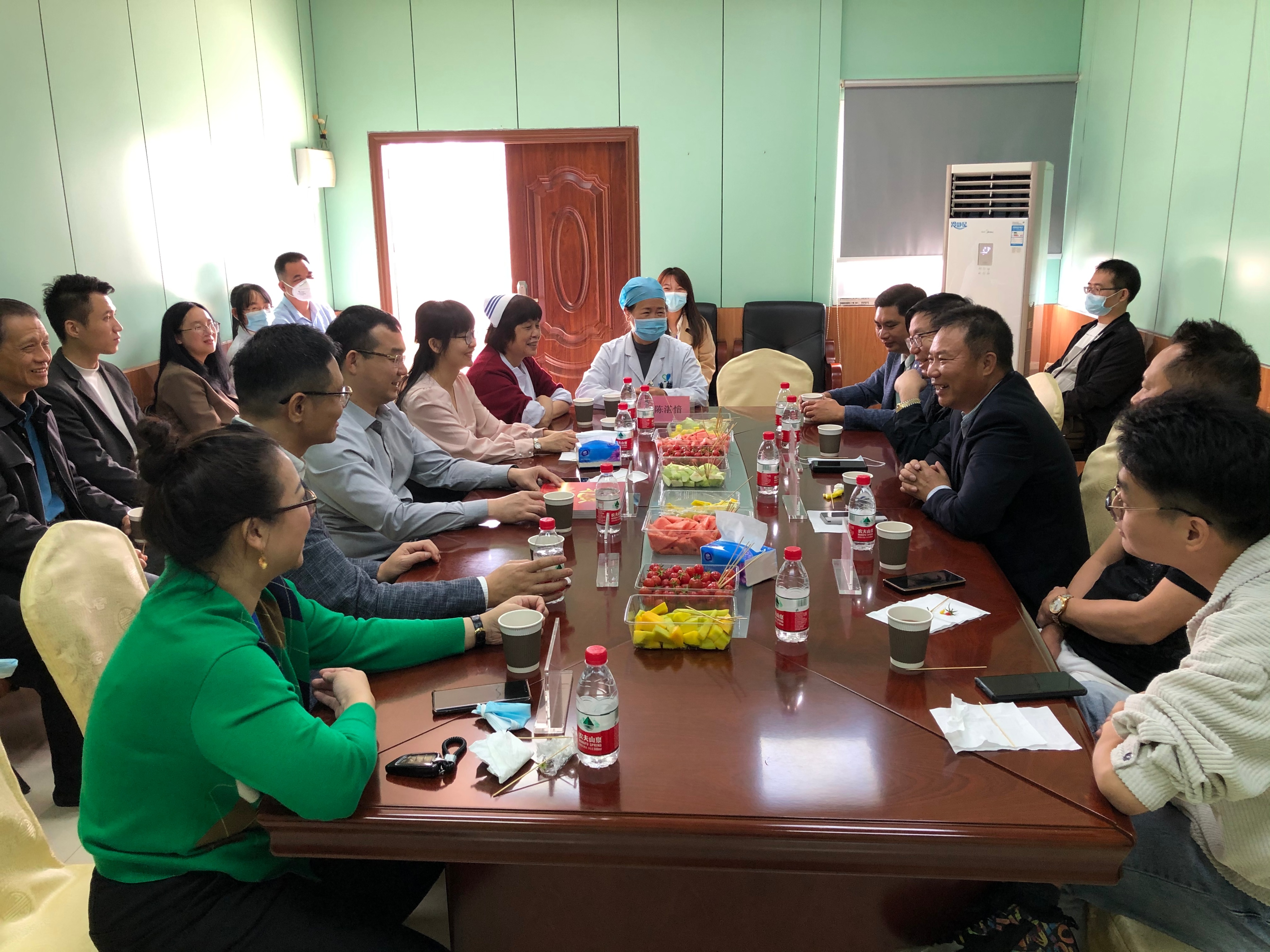 广东省基层卫生协会社会办医疗卫生分会领导莅临南粤医院